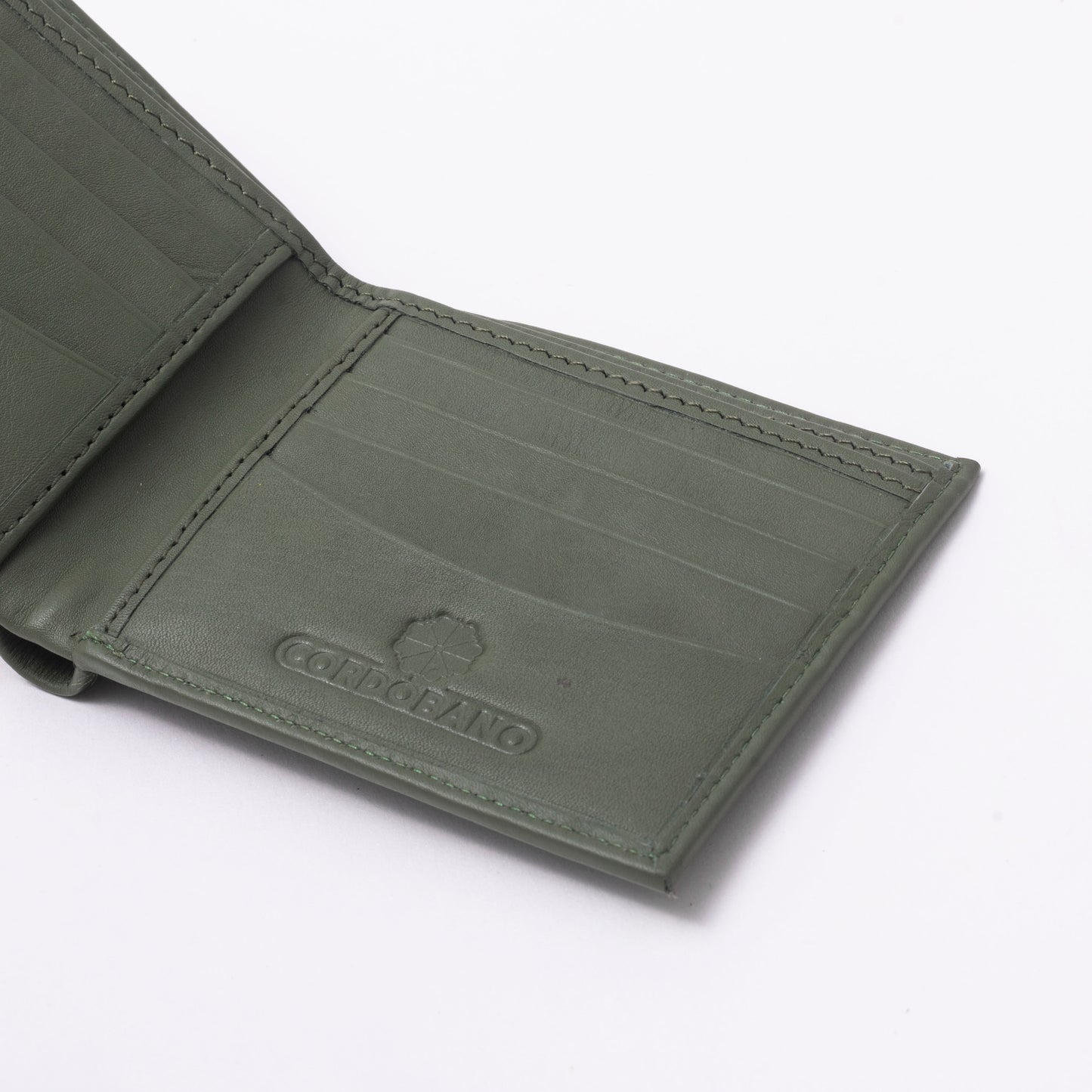 Cordobano Handcrafted Leather Bi-Fold Wallet for Men - 8 Card Slots - Perfect Gift